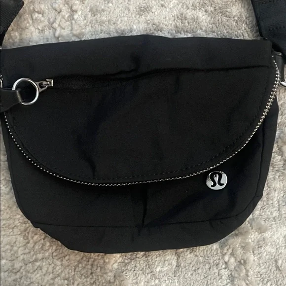 Lululemon Crossbody - Picture 2 of 4